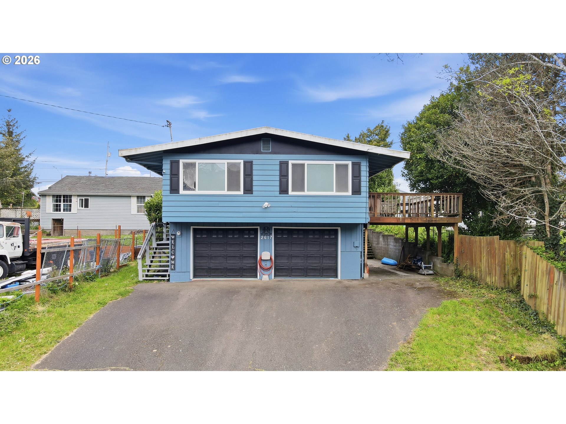 2617 Union Avenue North Bend, OR 97459 - Photo 1 of 46