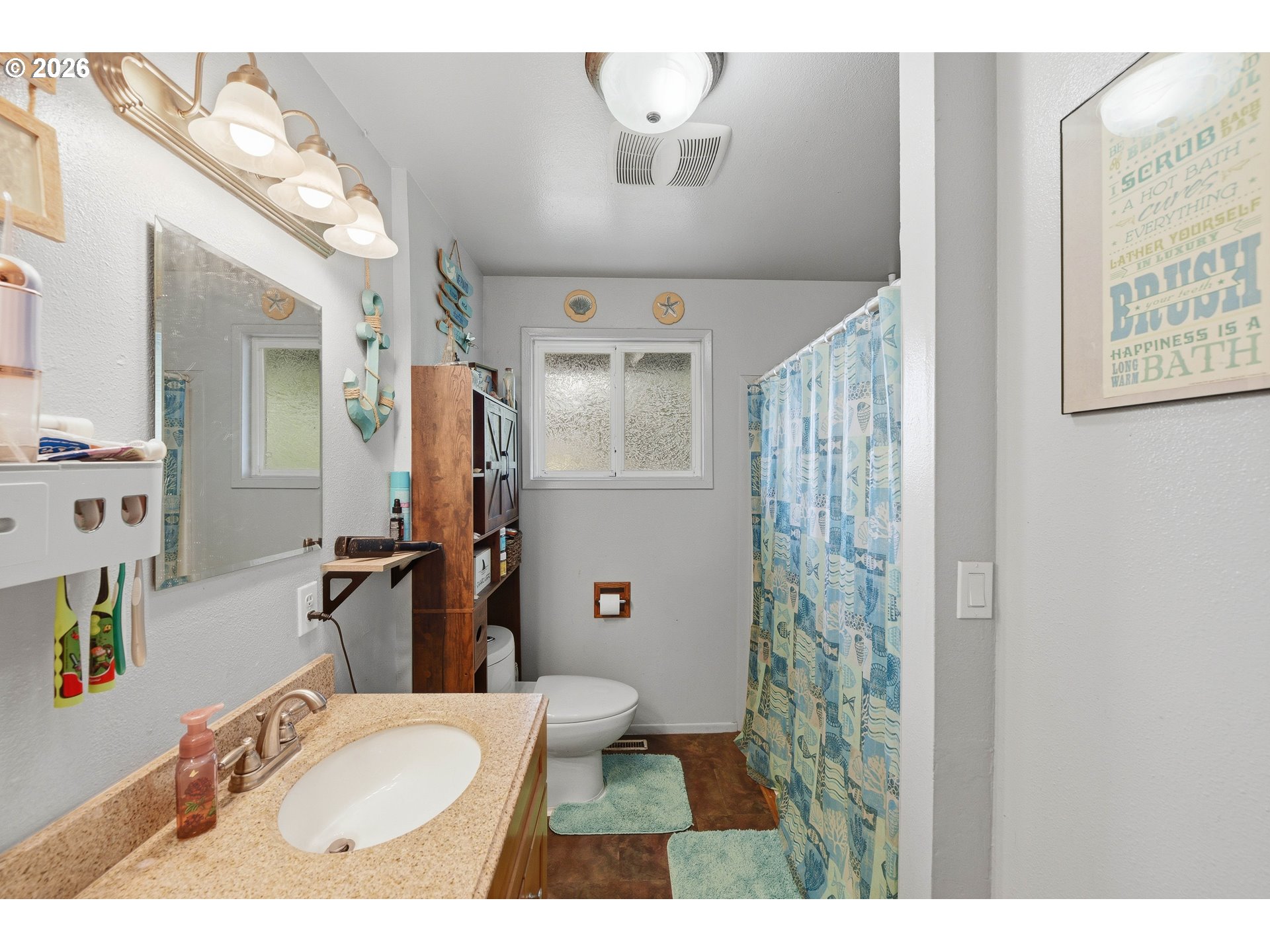 2617 Union Avenue North Bend, OR 97459 - Photo 19 of 46