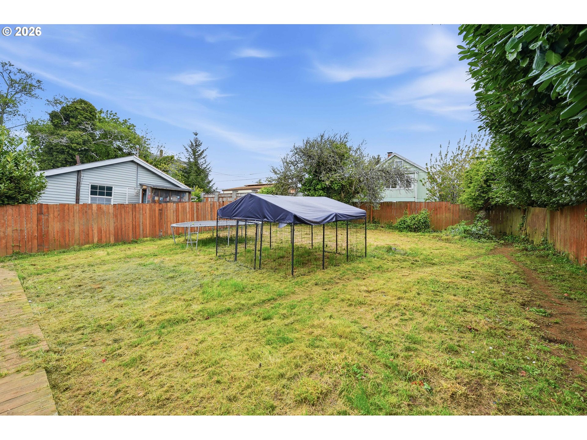 2617 Union Avenue North Bend, OR 97459 - Photo 40 of 46