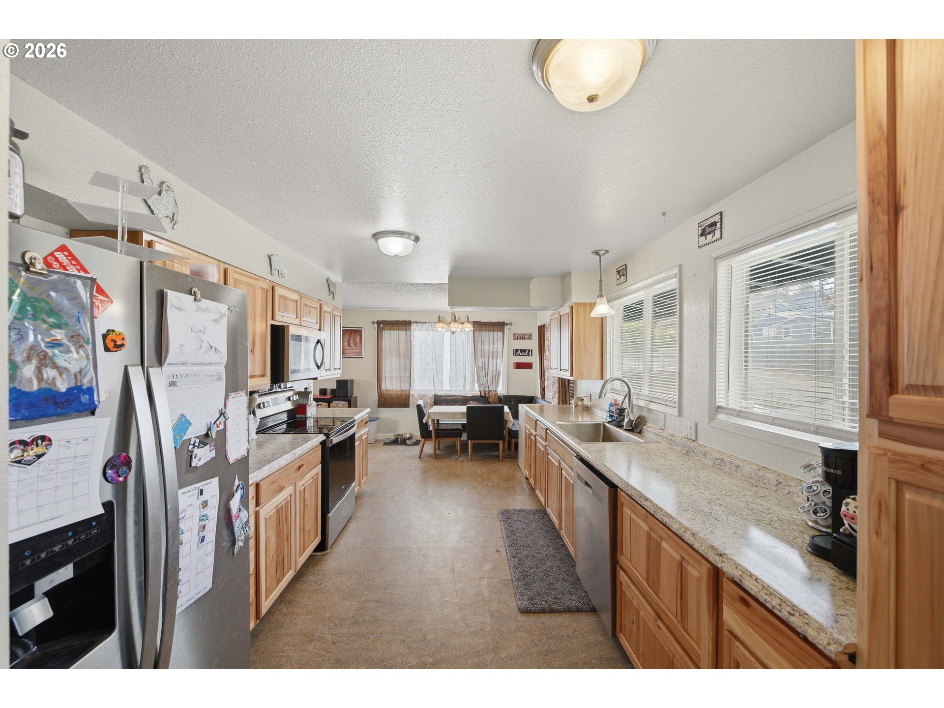 2617 Union Avenue North Bend, OR 97459 - Photo 5 of 46