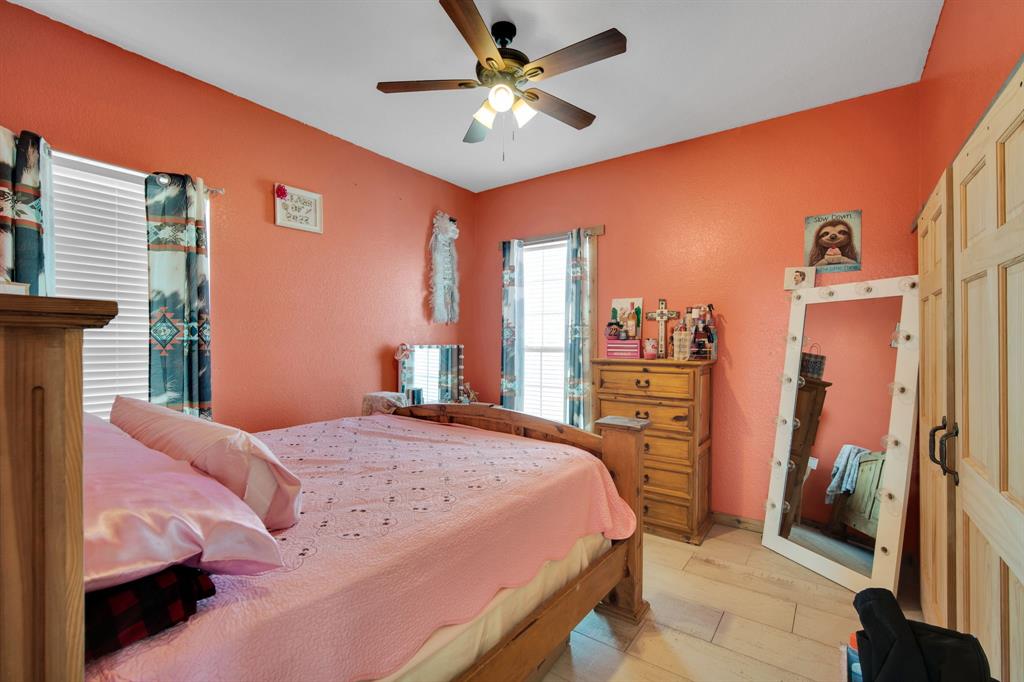 1015 Curry Road Waxahachie, TX 75167 - Photo 16 of 40