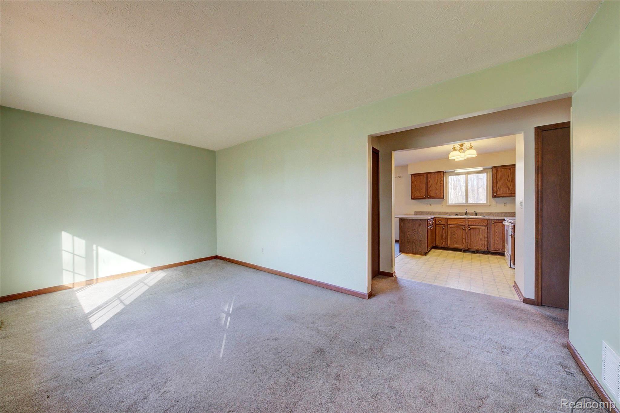 5750 Crandall Road Howell, MI 48855 - Photo 10 of 29 4H8A0757_8_9.jpg