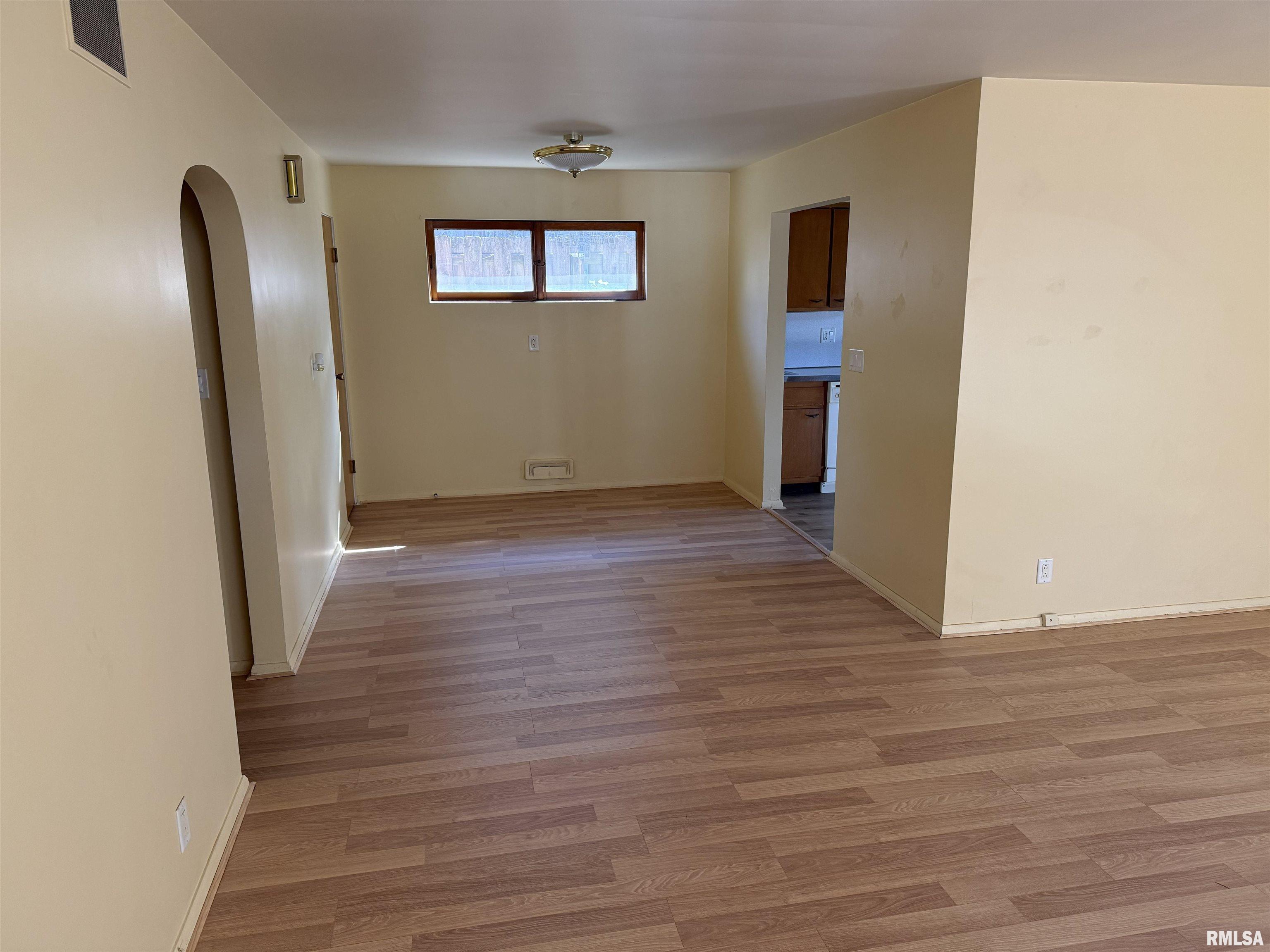 2944 South 5th Street Springfield, IL 62703 - Photo 5 of 10 Gallery Image 5