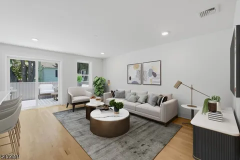 $4,650 | 116 Valley Street, Unit 2, South Orange, NJ 07079