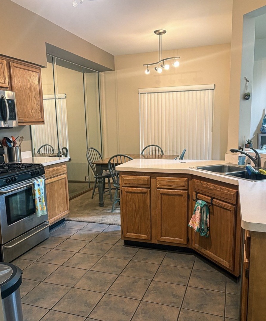 1567 Spaulding Road Bartlett, IL 60103 - Photo 4 of 11