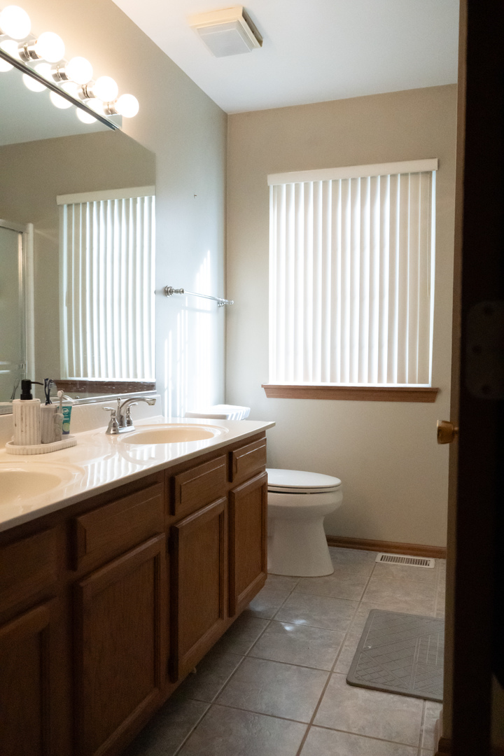 1567 Spaulding Road Bartlett, IL 60103 - Photo 8 of 11