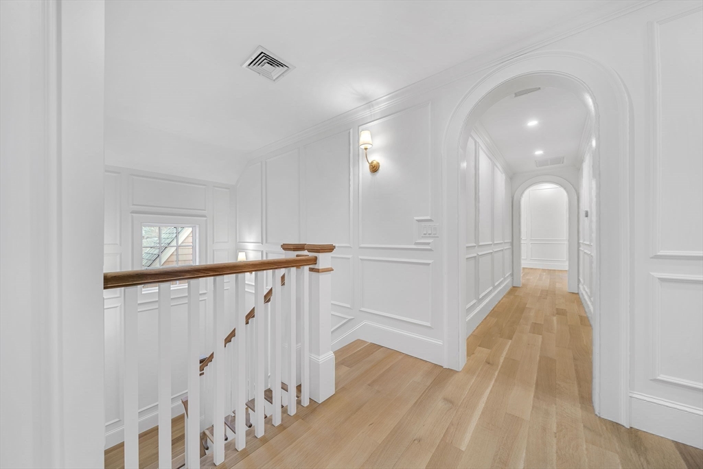222 Grove Street Wellesley, MA 02482 - Photo 18 of 26