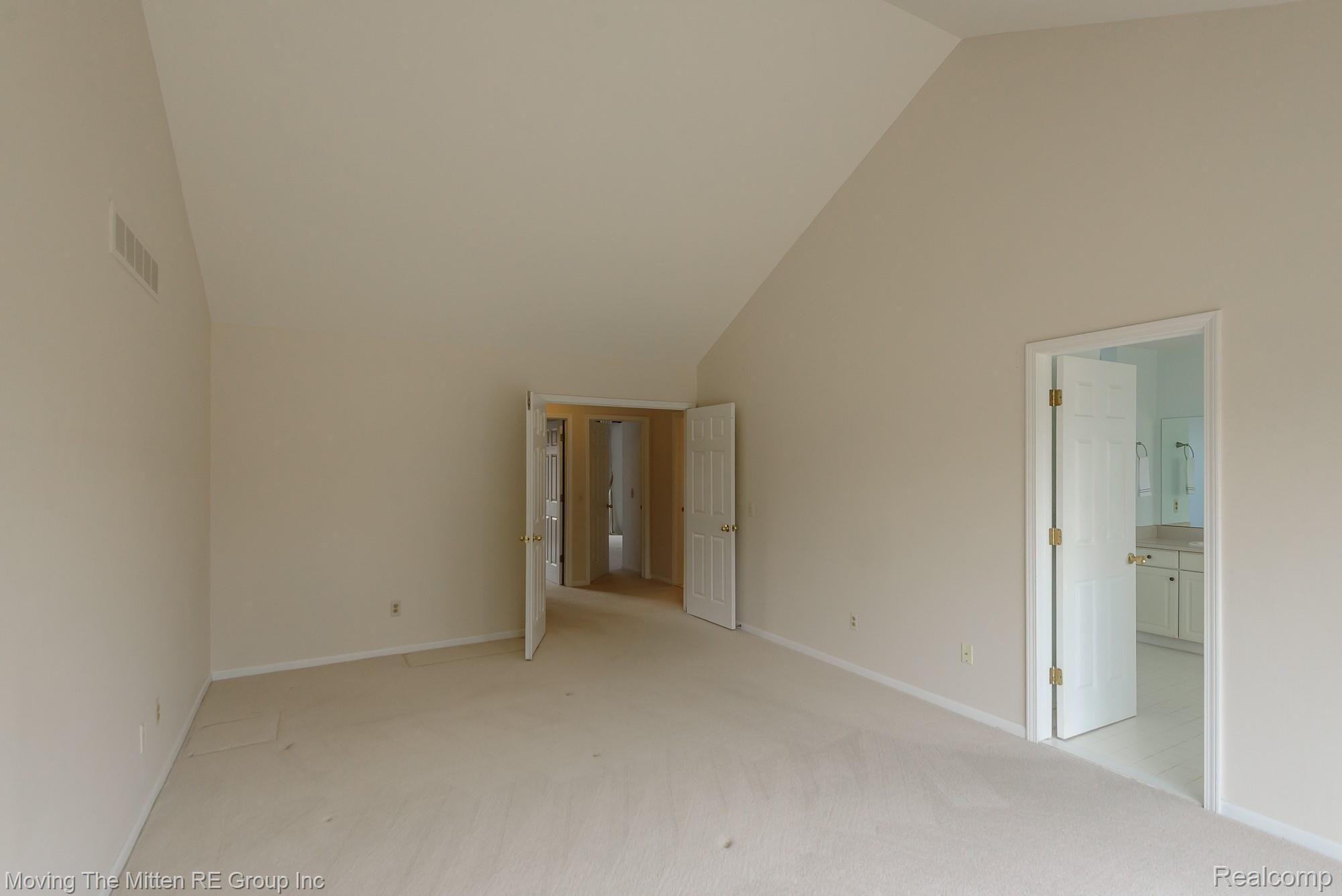 45377 Lothrop Road Canton, MI 48188 - Photo 30 of 57 32.jpg