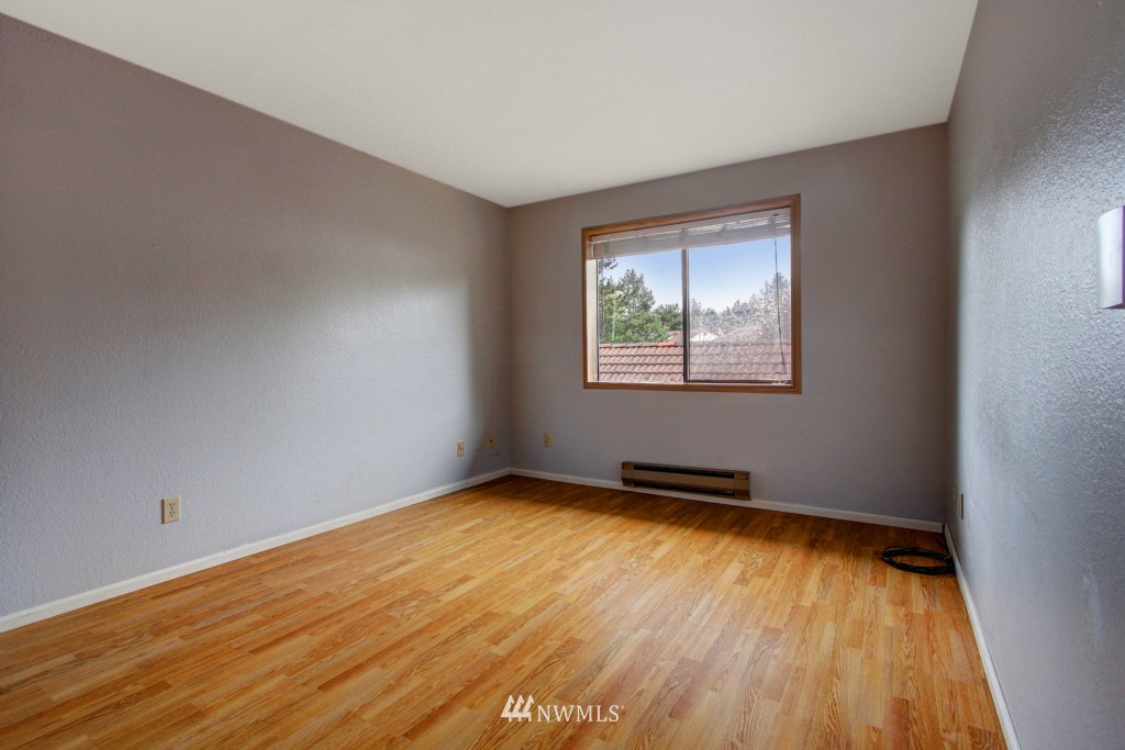17521 118th Street Southeast, Unit F33 Renton, WA 98058 - Photo 8 of 15 Gallery Image 8