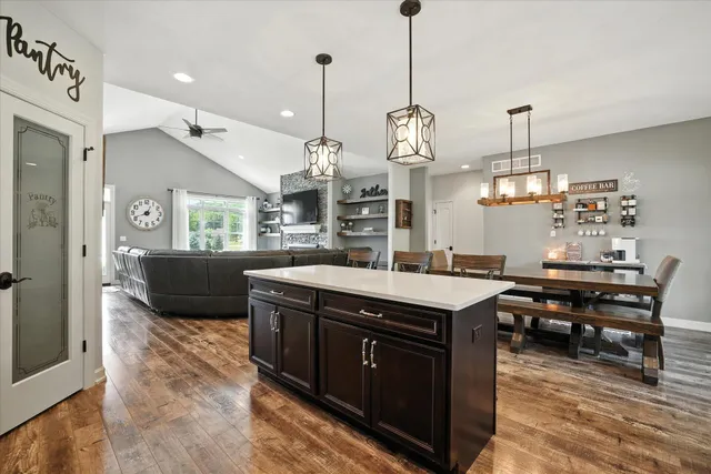 $1,099,900 | W232-s8430 Rosemary Drive, Big Bend, WI 53103