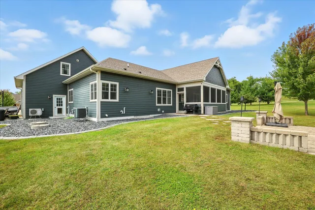 $1,099,900 | W232-s8430 Rosemary Drive, Big Bend, WI 53103