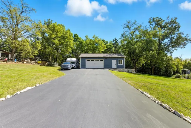 $1,099,900 | W232-s8430 Rosemary Drive, Big Bend, WI 53103