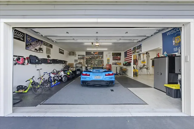 $1,099,900 | W232-s8430 Rosemary Drive, Big Bend, WI 53103