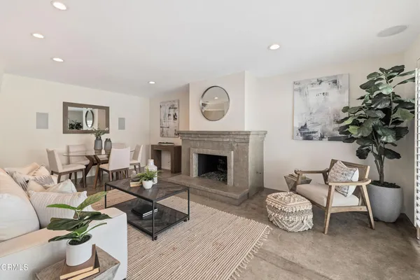 $6,000 | 1140 Manhattan Beach Boulevard, Unit D, Manhattan Beach, CA 90266