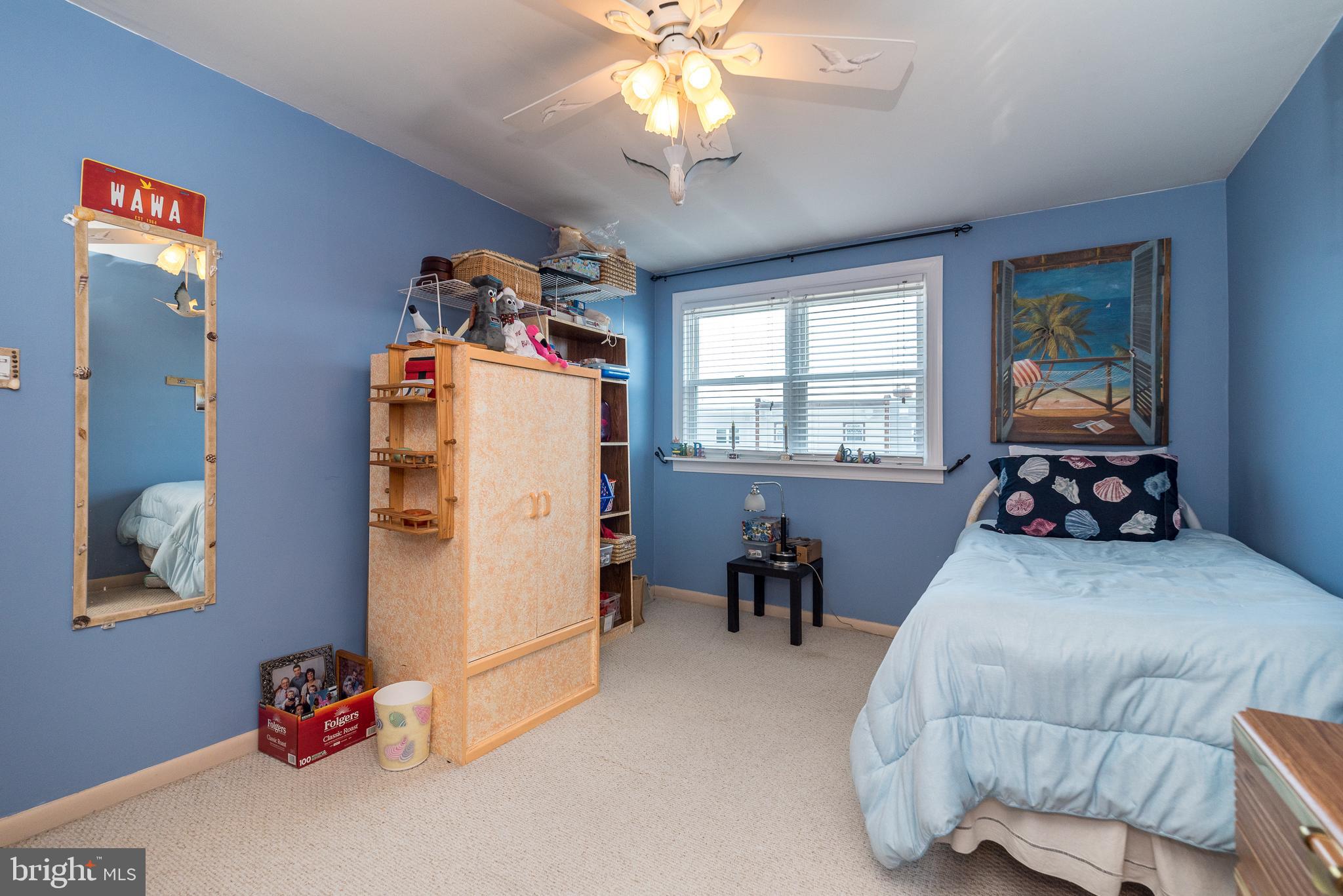 11719 Brandon Road Philadelphia, PA 19154 - Photo 19 of 27 Large second bedroom