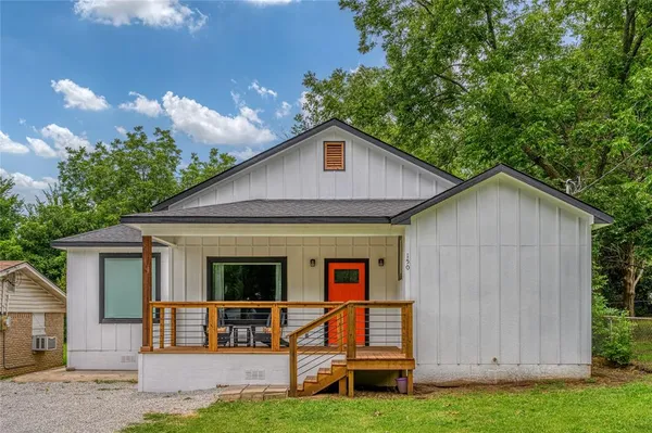 $329,000 | 150 Preston Shores Drive, Pottsboro, TX 75076
