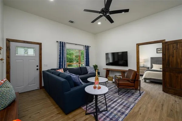 $329,000 | 150 Preston Shores Drive, Pottsboro, TX 75076
