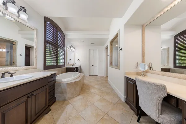 $1,795,000 | 22 Marin Creek Place, Spring, TX 77389