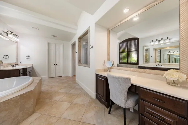 $1,795,000 | 22 Marin Creek Place, Spring, TX 77389