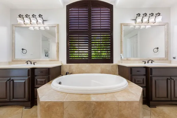 $1,795,000 | 22 Marin Creek Place, Spring, TX 77389