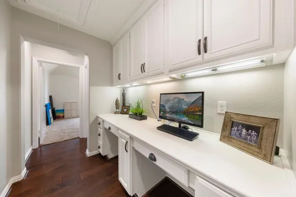 $1,795,000 | 22 Marin Creek Place, Spring, TX 77389