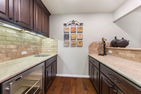 $1,795,000 | 22 Marin Creek Place, Spring, TX 77389