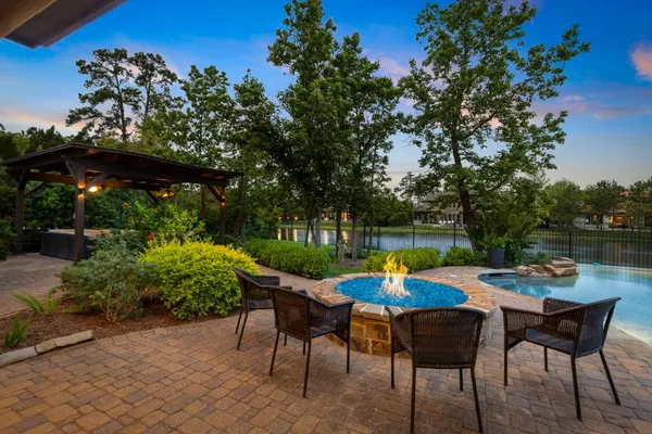 $1,795,000 | 22 Marin Creek Place, Spring, TX 77389