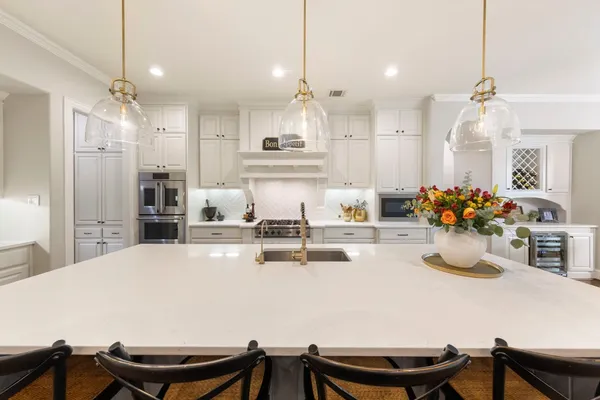 $1,795,000 | 22 Marin Creek Place, Spring, TX 77389