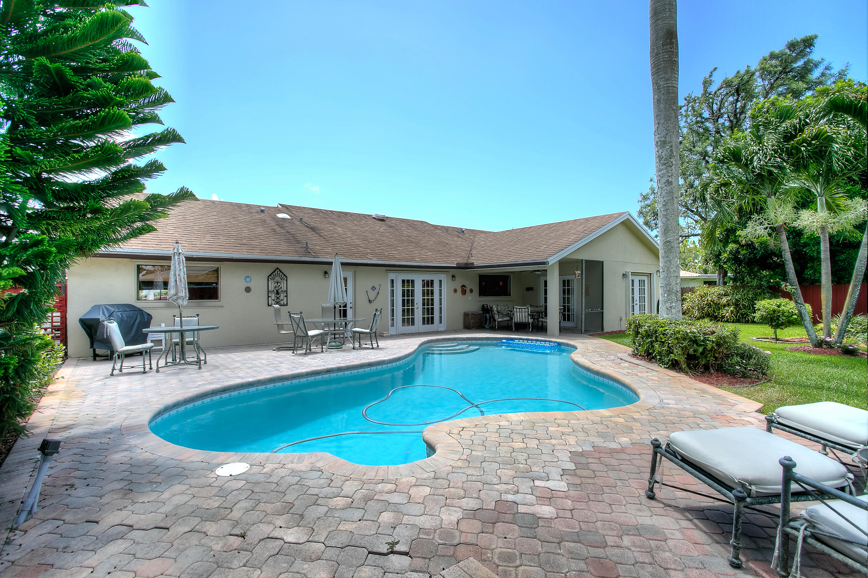 4720 Tortoise Shell Drive Boca Raton, FL 33487 - Photo 16 of 25 720 Tortoise Shell Dr-14