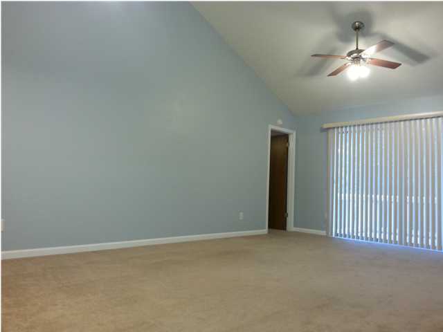 421 Springwood Way Niceville, FL 32578 - Photo 4 of 10 Gallery Image 4