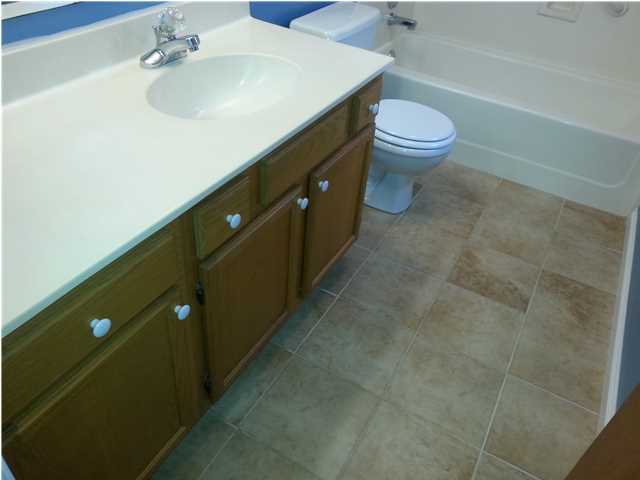 421 Springwood Way Niceville, FL 32578 - Photo 8 of 10 Gallery Image 8