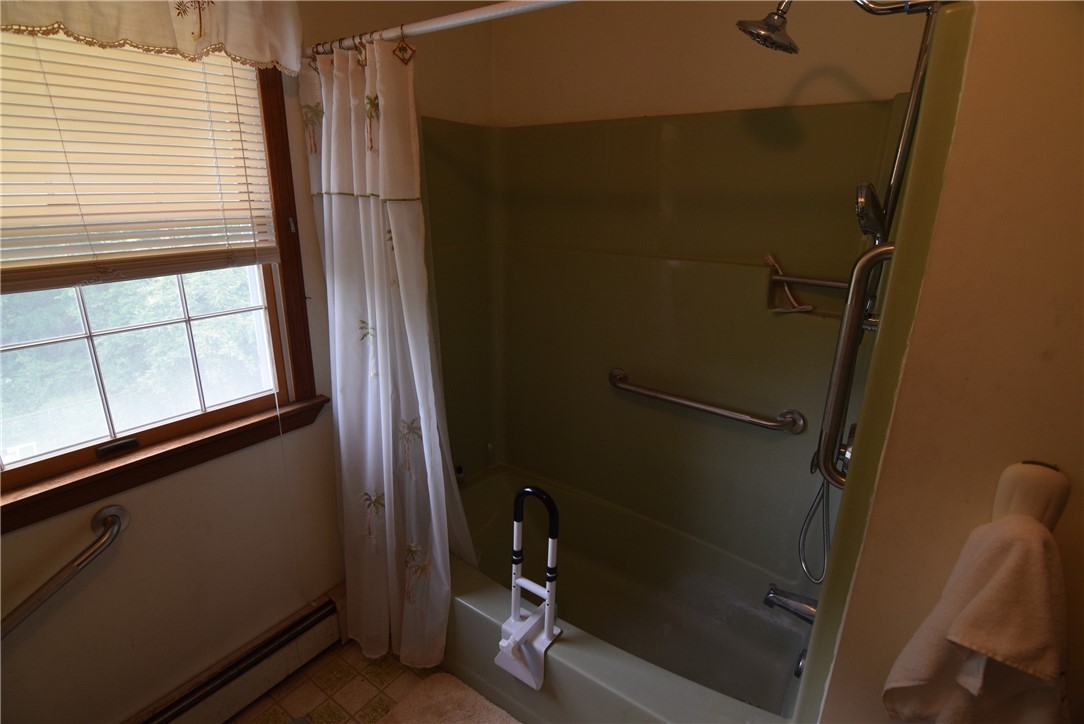 8 Pequot Avenue Westerly, RI 02891 - Photo 18 of 33
