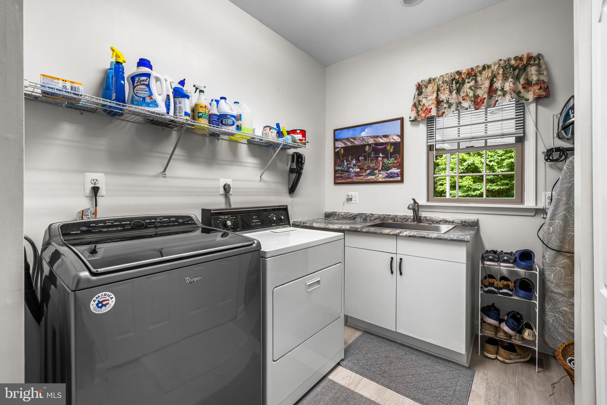 11822 Ivy Mill Road Reisterstown, MD 21136 - Photo 23 of 72 Laundry ( main level )