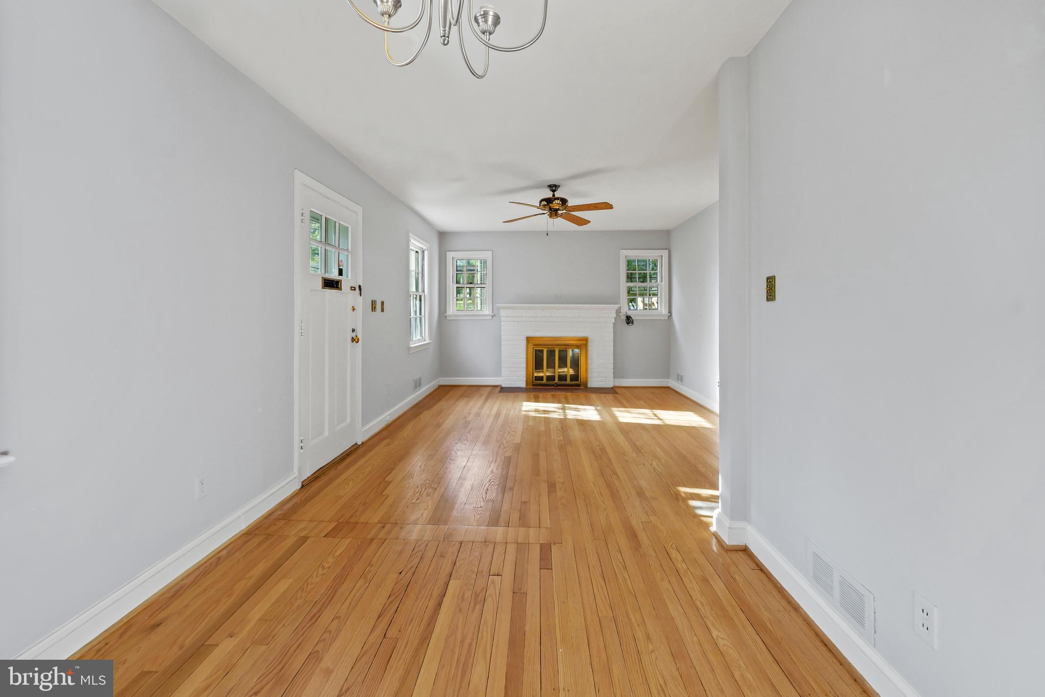 10210 Procter Street Silver Spring, MD 20901 - Photo 8 of 42