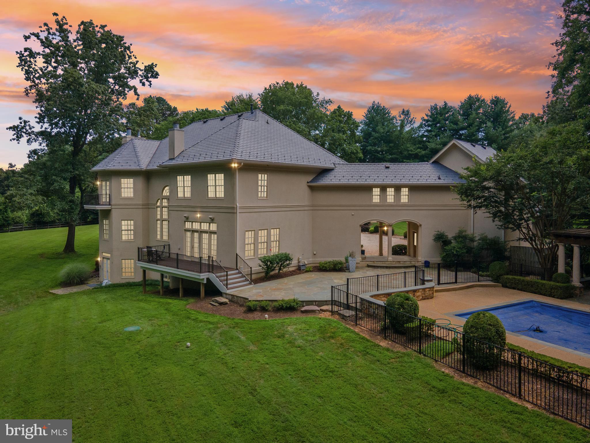 532 Springvale Road Great Falls, VA 22066 - Photo 4 of 98