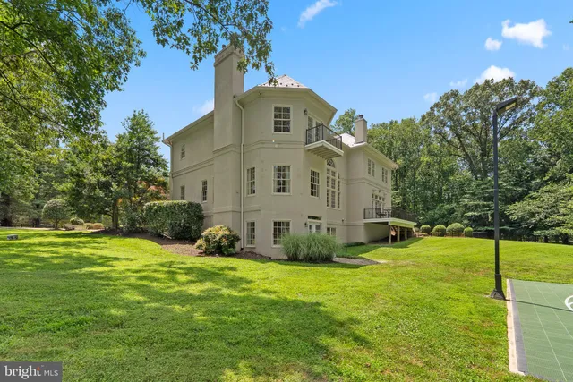 $15,000 | 532 Springvale Road, Great Falls, VA 22066