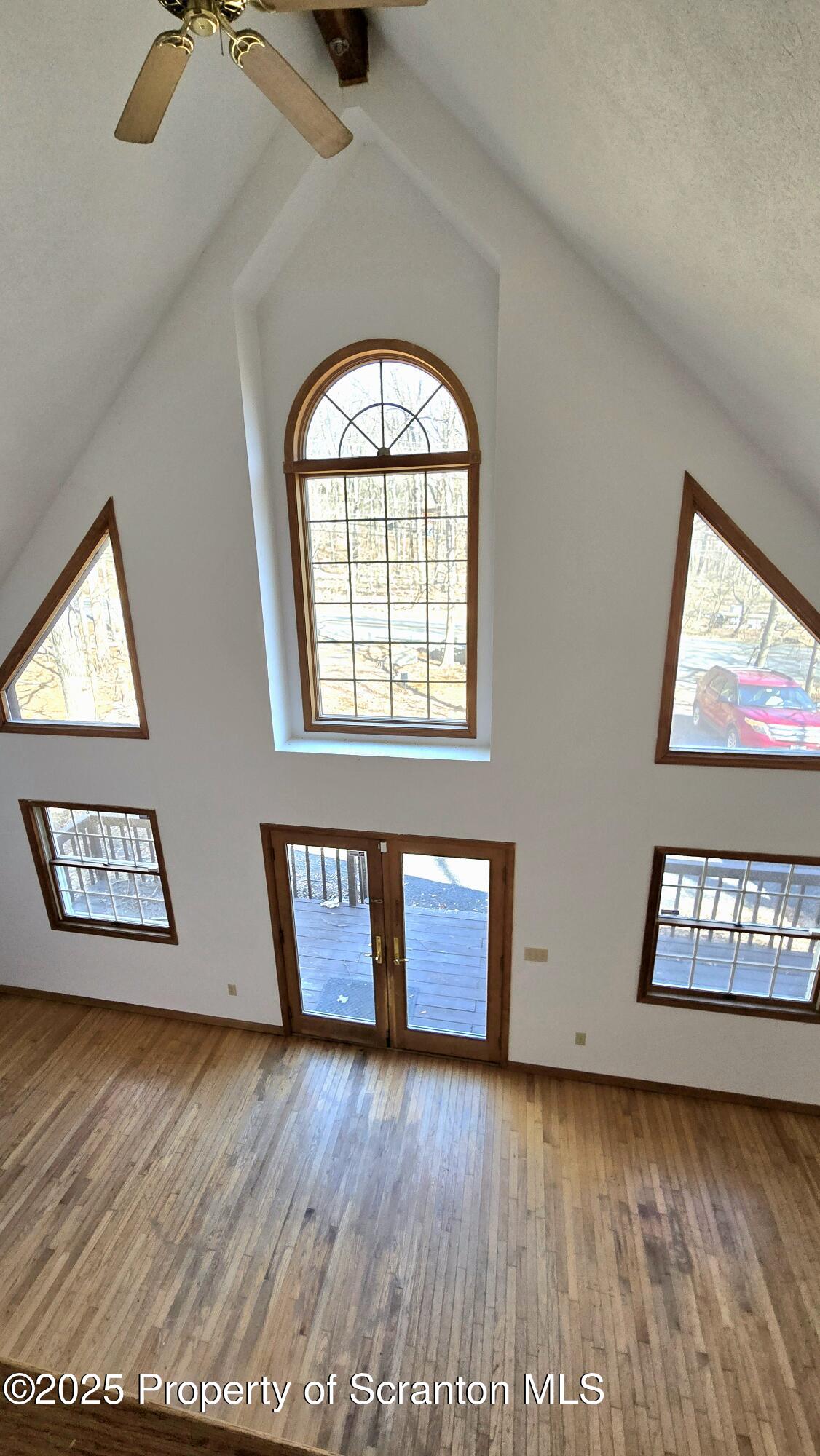 365 Gold Finch Road Bushkill, PA 18324 - Photo 25 of 38 20250310_115450