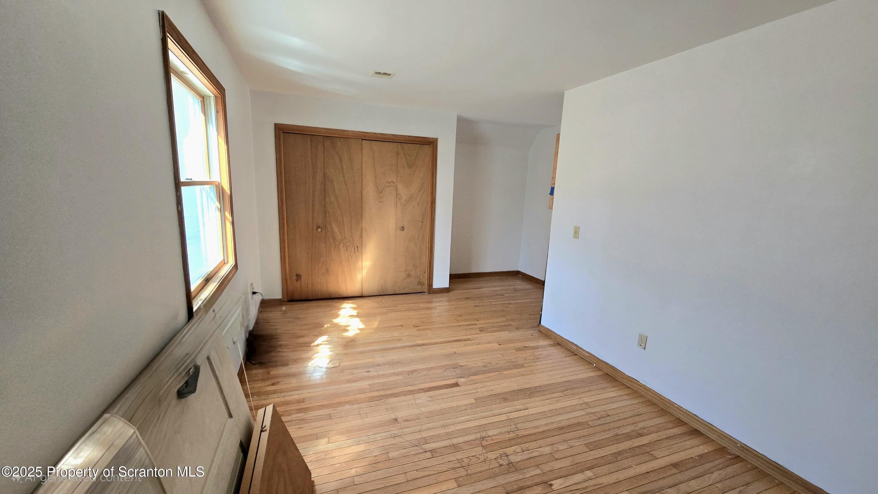 365 Gold Finch Road Bushkill, PA 18324 - Photo 27 of 38 20250314_124322