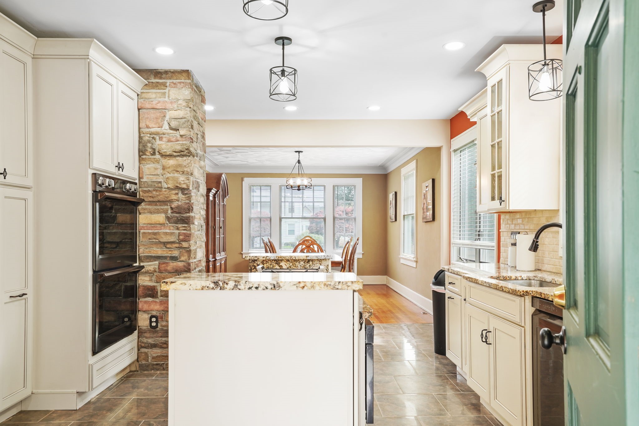 91 Riverside Drive Binghamton, NY 13905 - Photo 17 of 47