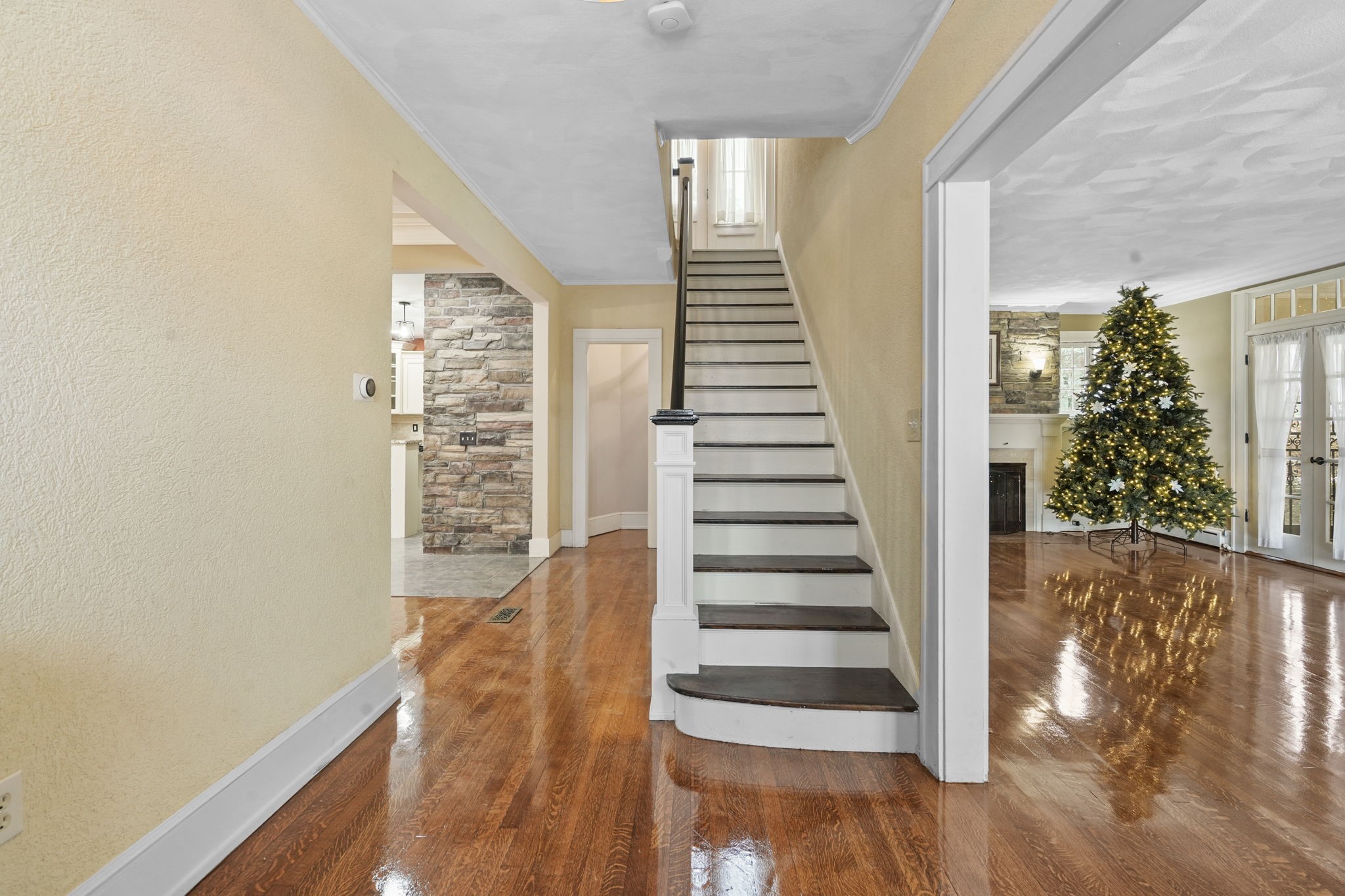 91 Riverside Drive Binghamton, NY 13905 - Photo 8 of 47