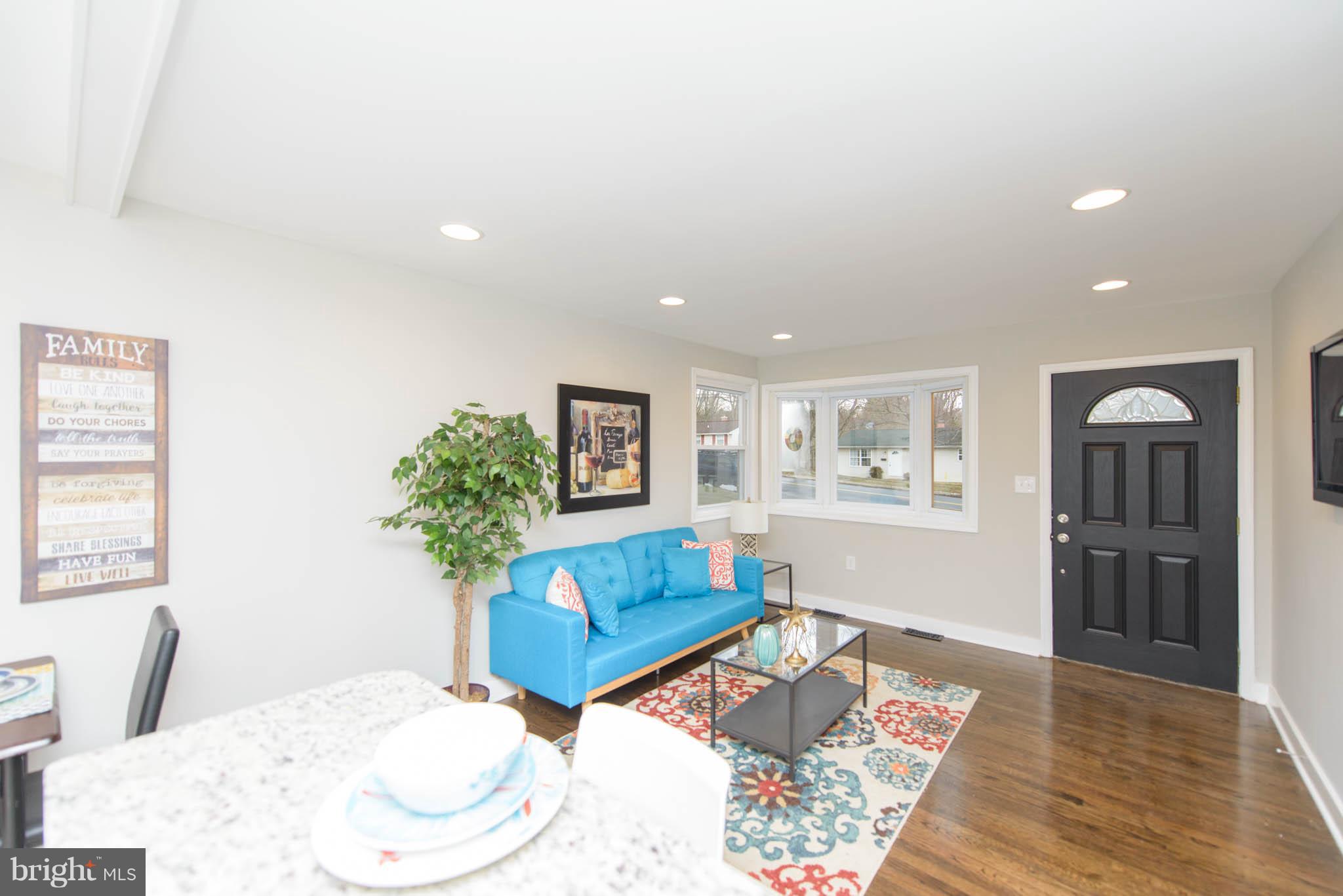 37 Ritters Lane Owings Mills, MD 21117 - Photo 4 of 30 Living Room