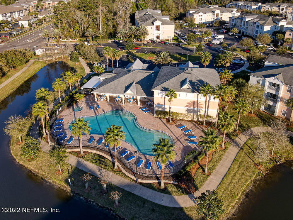 8226 Green Parrot Road, Unit 105 Jacksonville, FL 32256 - Photo 15 of 17 Pool and Amenity Center - View 2