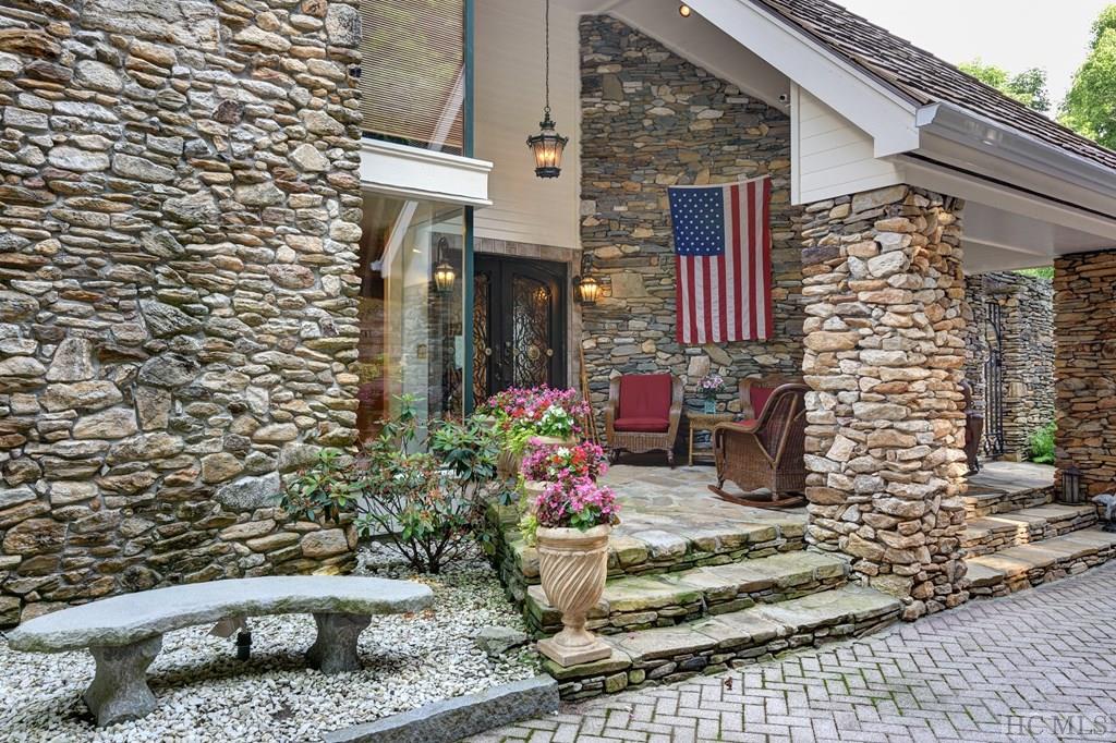 2468 Bowery Road Highlands, NC 28741 - Photo 5 of 25 Gallery Image 5