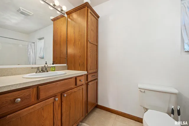 $179,900 | 1311 Lawndale Avenue, Pekin, IL 61554