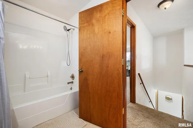 $179,900 | 1311 Lawndale Avenue, Pekin, IL 61554