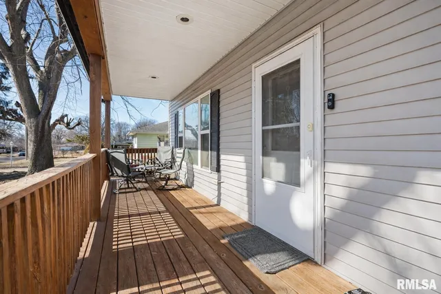 $179,900 | 1311 Lawndale Avenue, Pekin, IL 61554