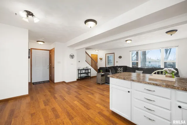 $179,900 | 1311 Lawndale Avenue, Pekin, IL 61554