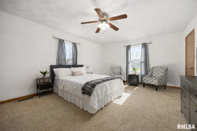 $179,900 | 1311 Lawndale Avenue, Pekin, IL 61554