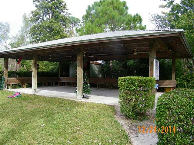 555 Southwest Rustic Circle Stuart, FL 34997 - Photo 16 of 17 Gallery Image 16