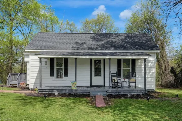 $140,000 | 1723 East Meadow Road, Eden, NC 27288